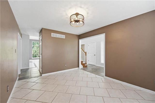 1305 SW Crystal Creek Place, Blue Springs, MO 64015