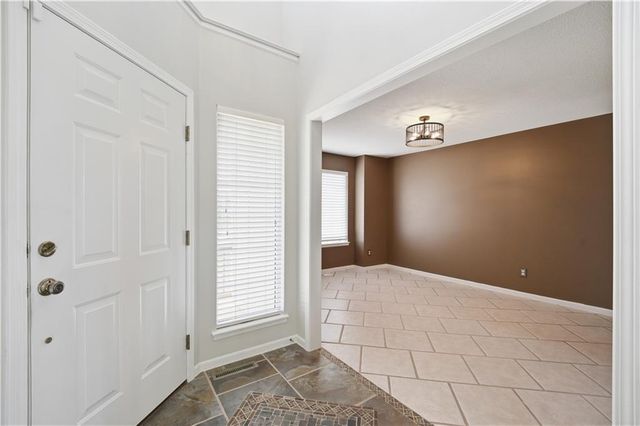 1305 SW Crystal Creek Place, Blue Springs, MO 64015
