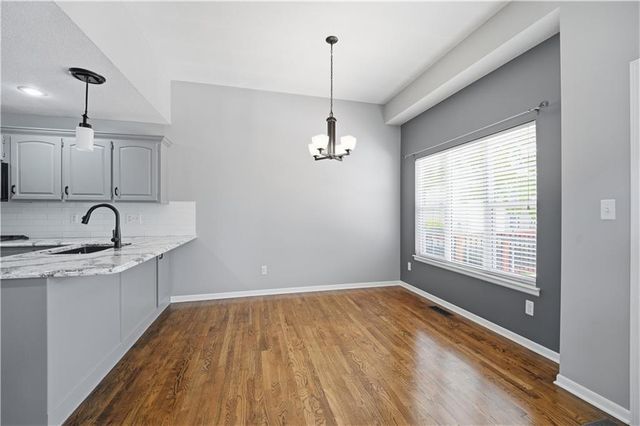 1305 SW Crystal Creek Place, Blue Springs, MO 64015
