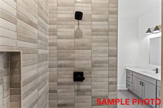 2946 N Old Wire Road, Fayetteville, AR 72703