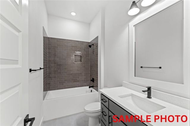 2946 N Old Wire Road, Fayetteville, AR 72703