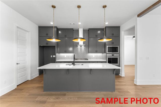 2946 N Old Wire Road, Fayetteville, AR 72703