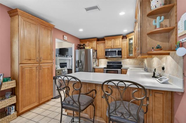 1311 W CARISSA COURT, Tampa, FL 33604