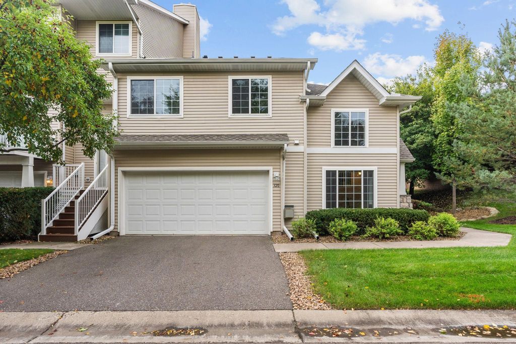 320 Willoughby Way W, Minnetonka, MN 55305 — photo 2