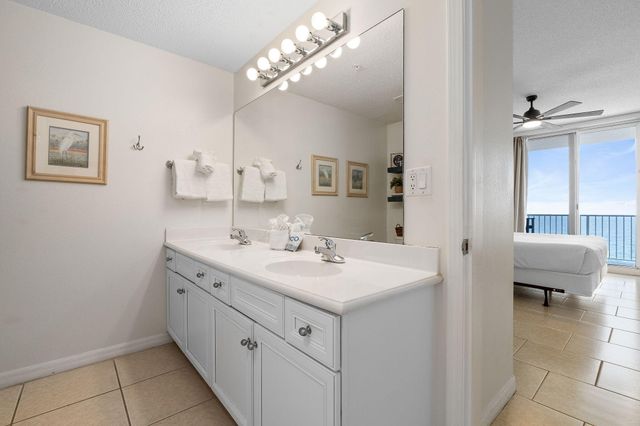 8573 Gulf Boulevard 1403, Navarre, FL 32566