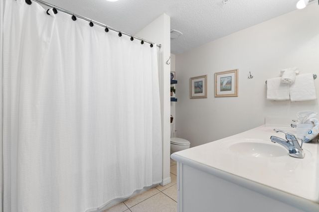 8573 Gulf Boulevard 1403, Navarre, FL 32566