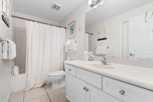 8573 Gulf Boulevard 1403, Navarre, FL 32566