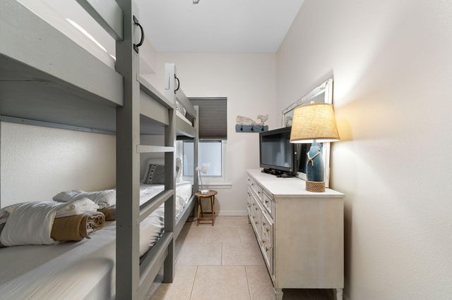 8573 Gulf Boulevard 1403, Navarre, FL 32566