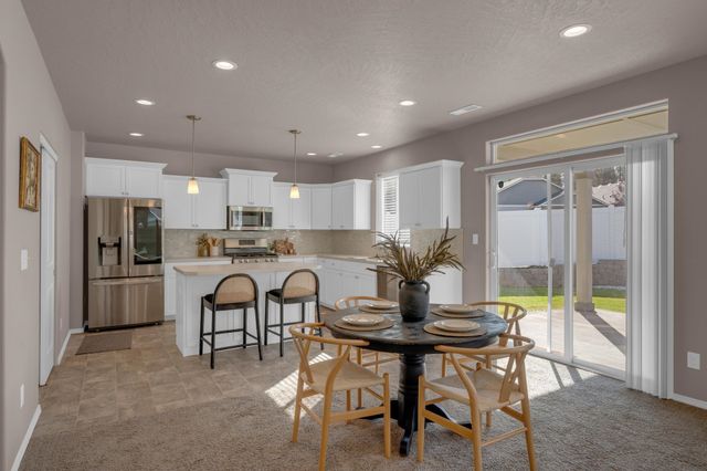 1718 E Mead Ln, Spokane, WA 99218