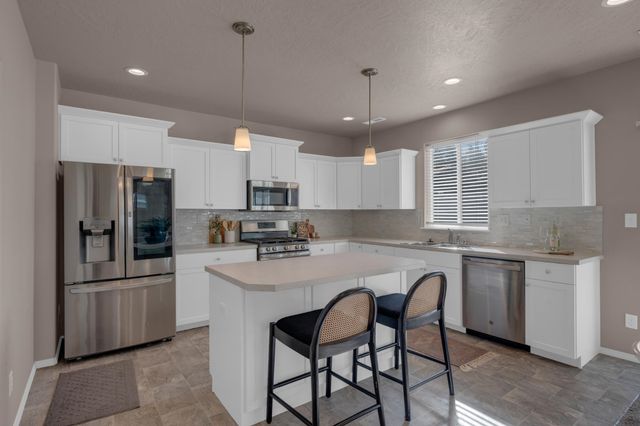 1718 E Mead Ln, Spokane, WA 99218