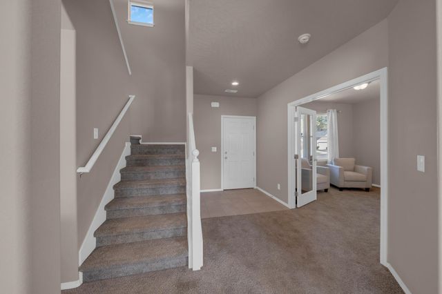 1718 E Mead Ln, Spokane, WA 99218