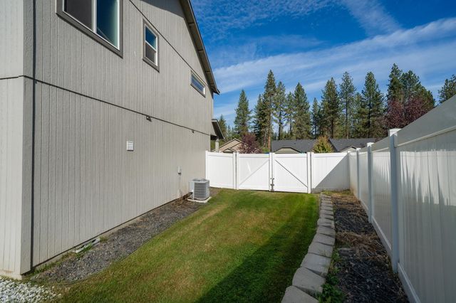 1718 E Mead Ln, Spokane, WA 99218
