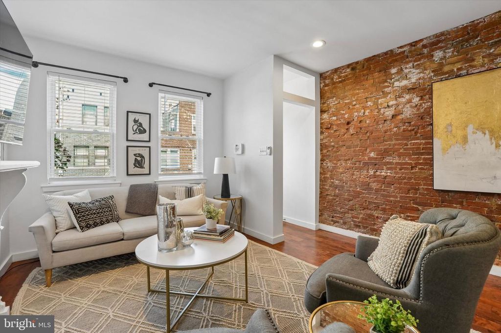 2208 E DICKINSON ST, PHILADELPHIA, PA 19146 — photo 4