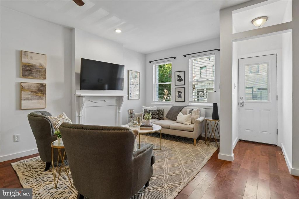 2208 E DICKINSON ST, PHILADELPHIA, PA 19146 — photo 5