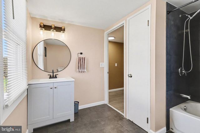 1602 N UNION ST, Middletown, PA 17057