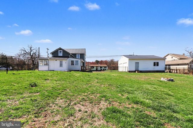 1602 N UNION ST, Middletown, PA 17057