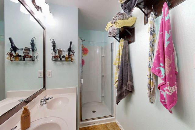 7016 Derbyshire Drive, Fort Worth, TX 76137