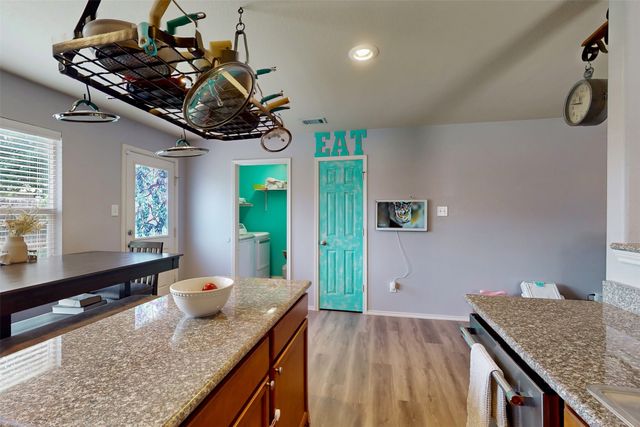 7016 Derbyshire Drive, Fort Worth, TX 76137
