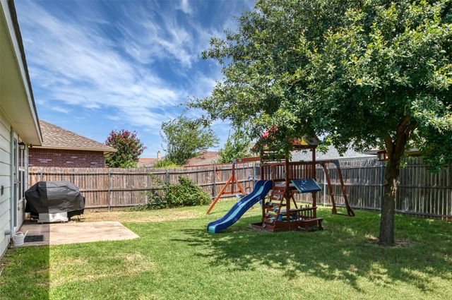 7016 Derbyshire Drive, Fort Worth, TX 76137