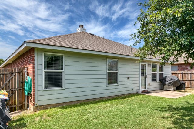 7016 Derbyshire Drive, Fort Worth, TX 76137