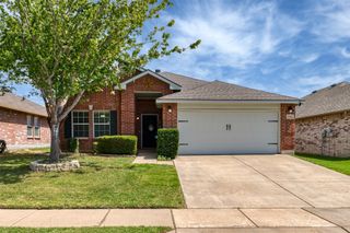 7016 Derbyshire Drive, Fort Worth, TX 76137