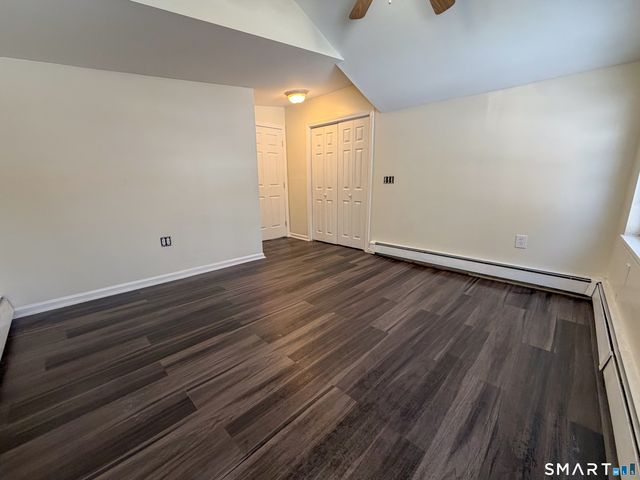 6 Hillside Court, Middletown, CT 06457