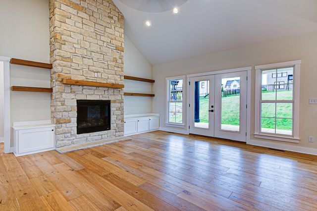 6007 Brentwood Drive, Crestwood, KY 40014