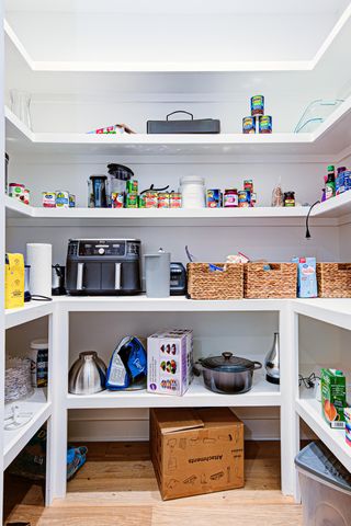 6007 Brentwood Drive, Crestwood, KY 40014