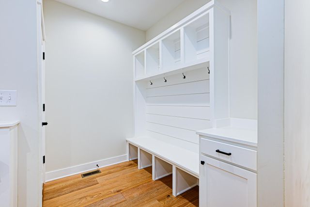 6007 Brentwood Drive, Crestwood, KY 40014