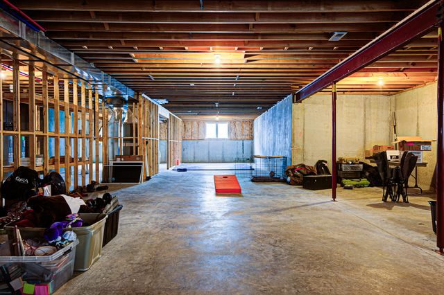 6007 Brentwood Drive, Crestwood, KY 40014