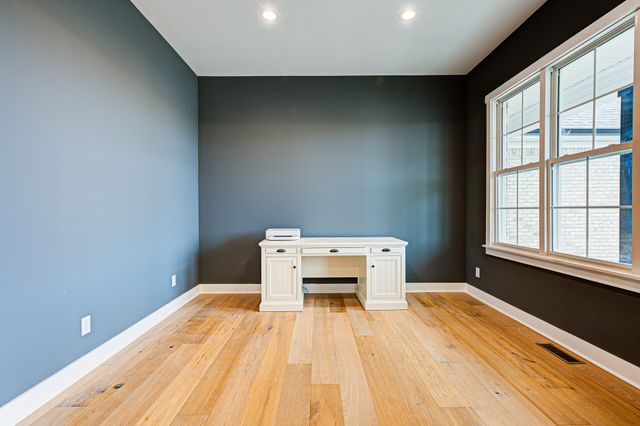 6007 Brentwood Drive, Crestwood, KY 40014