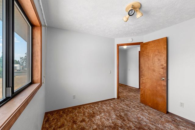 1026 E Barker St, Medical Lake, WA 99022