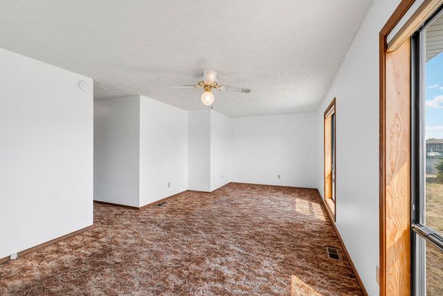 1026 E Barker St, Medical Lake, WA 99022