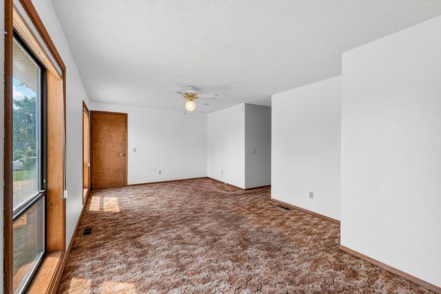 1026 E Barker St, Medical Lake, WA 99022