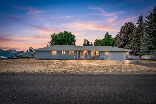 1026 E Barker St, Medical Lake, WA 99022