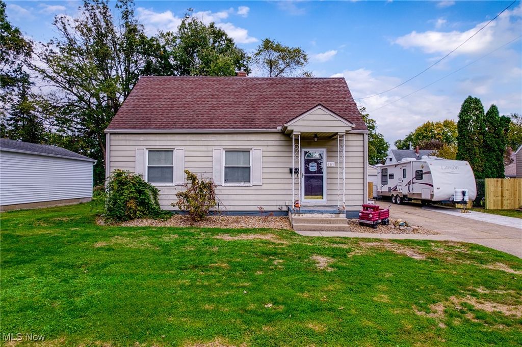 681 E Paige Avenue, Barberton, OH 44203