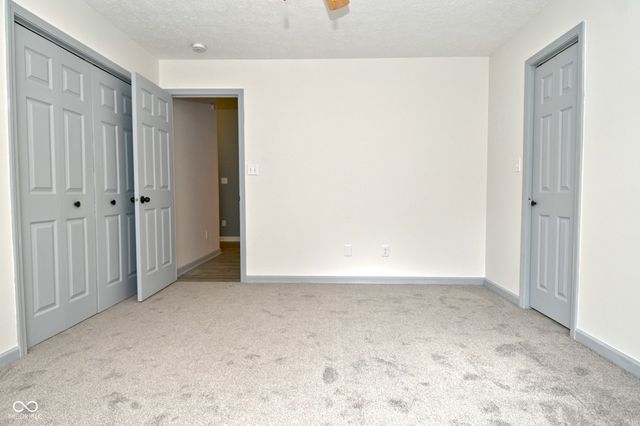 8732 Woodpointe Circle, Indianapolis, IN 46234