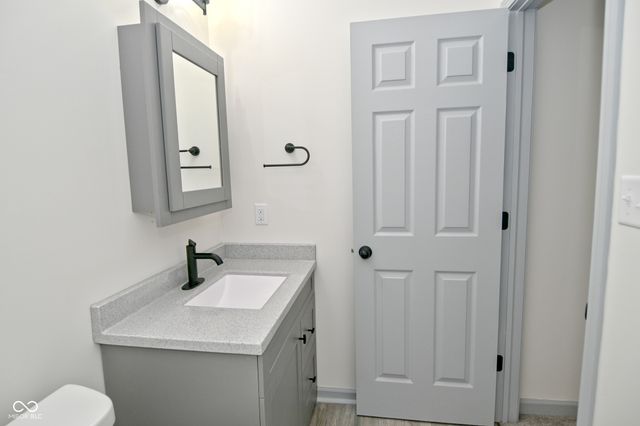 8732 Woodpointe Circle, Indianapolis, IN 46234