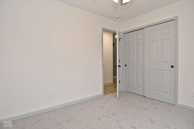 8732 Woodpointe Circle, Indianapolis, IN 46234