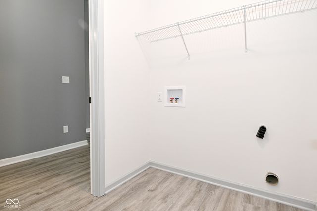 8732 Woodpointe Circle, Indianapolis, IN 46234