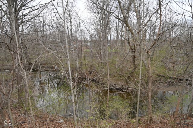 8732 Woodpointe Circle, Indianapolis, IN 46234