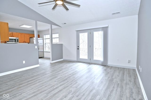 8732 Woodpointe Circle, Indianapolis, IN 46234