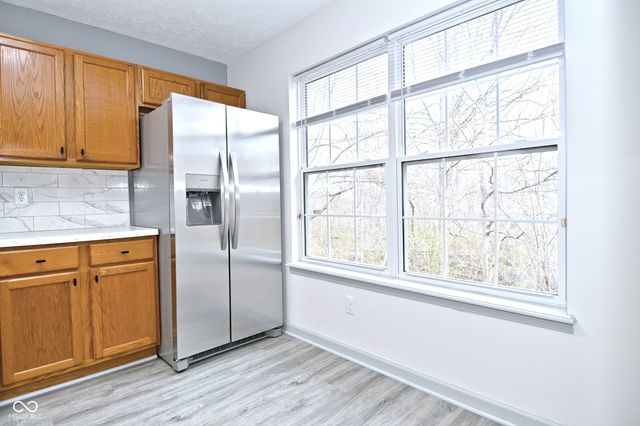 8732 Woodpointe Circle, Indianapolis, IN 46234