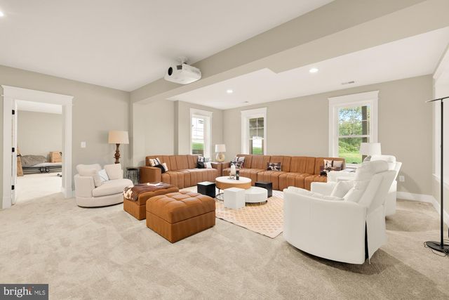 10602 OAK PL, Fairfax, VA 22030