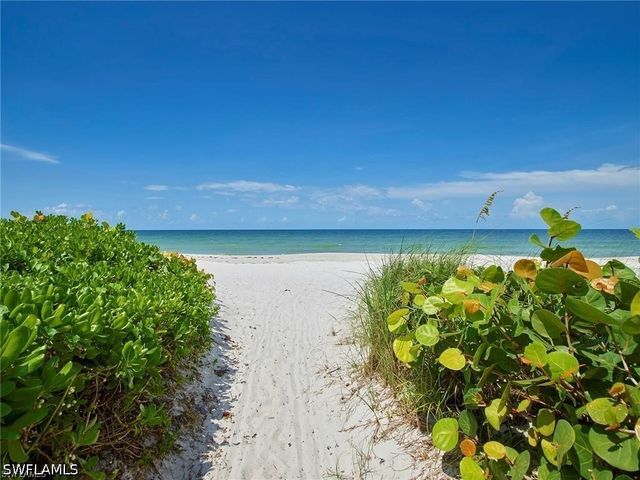 4041 Gulf Shore BLVD N PH5, Naples, FL 34103