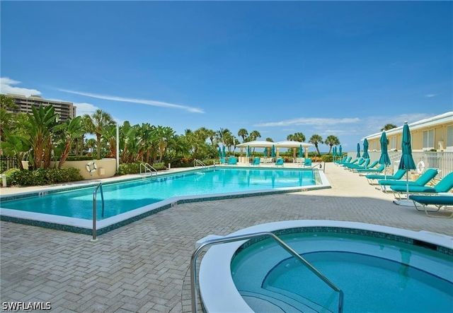 4041 Gulf Shore BLVD N PH5, Naples, FL 34103