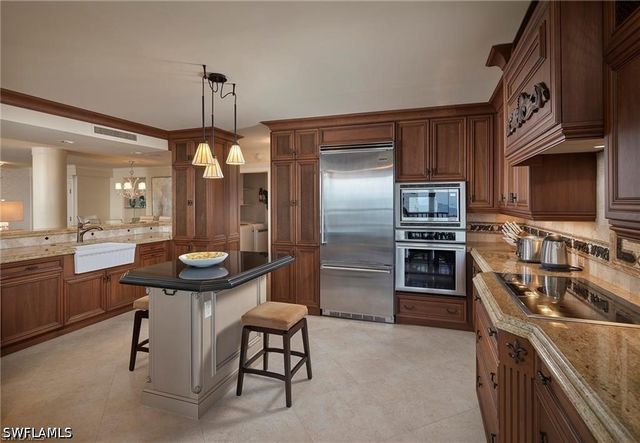 4041 Gulf Shore BLVD N PH5, Naples, FL 34103
