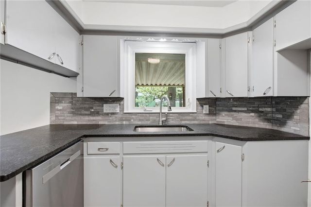 7915 Evanston Street, Raytown, MO 64138