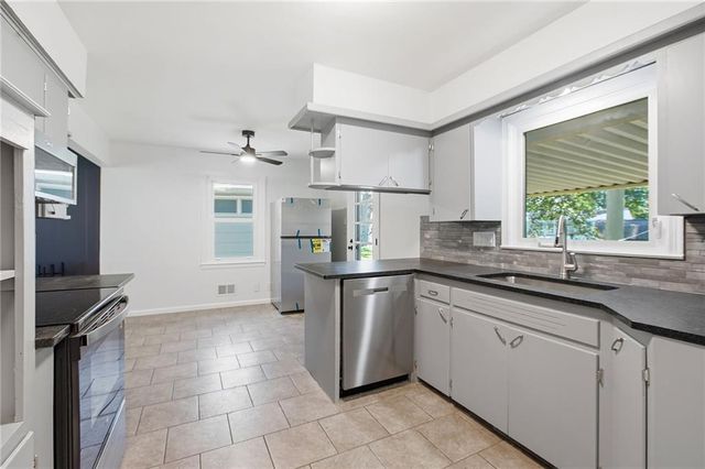 7915 Evanston Street, Raytown, MO 64138