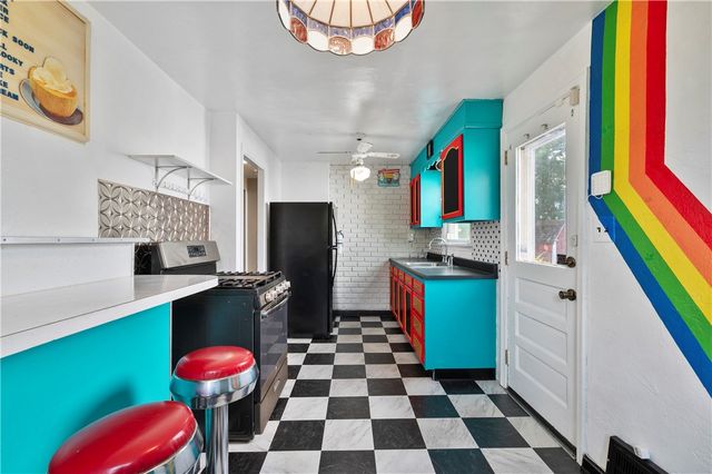 708 Crysler Street, Brookline, PA 15226
